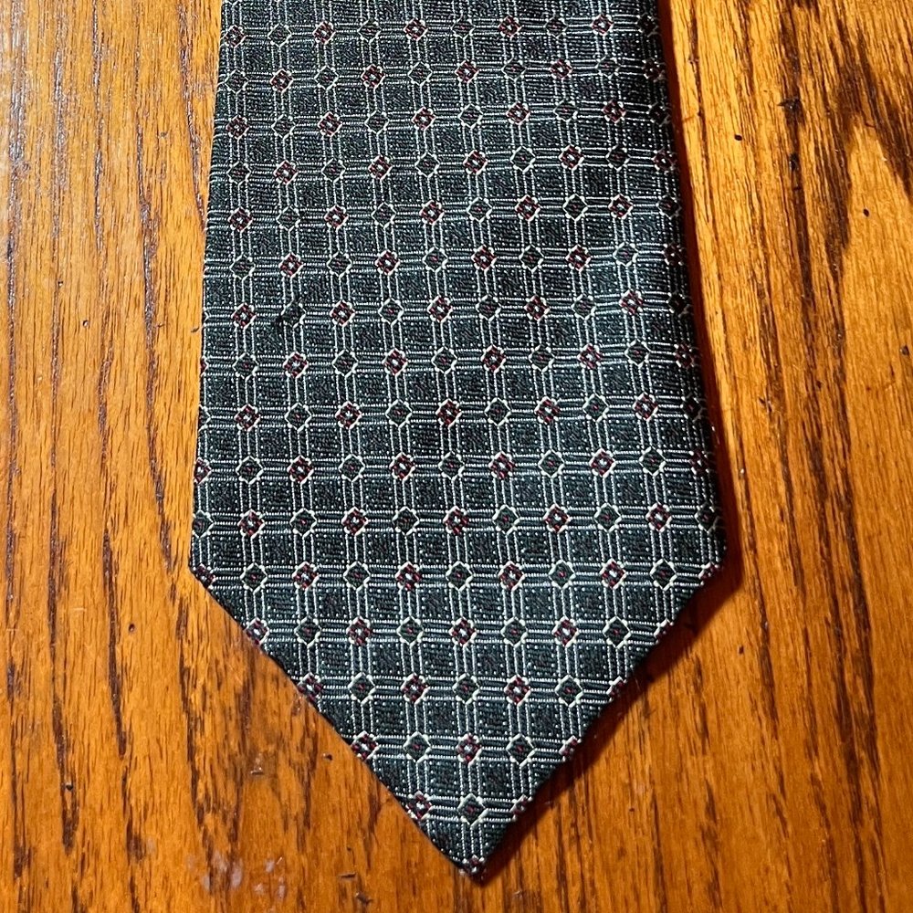 Ralph Lauren tie green / red 100% silk made by hand